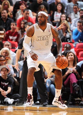 近年有锋线 近年有锋线