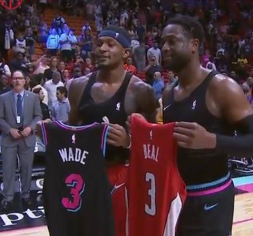 让比分被瞬 让比分被瞬